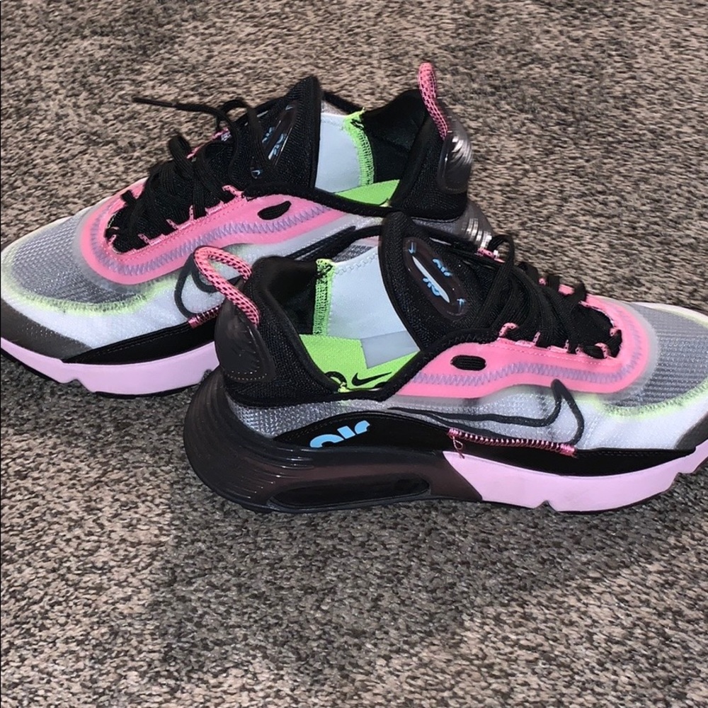 Women’s Nike Air Max 2090 shoes